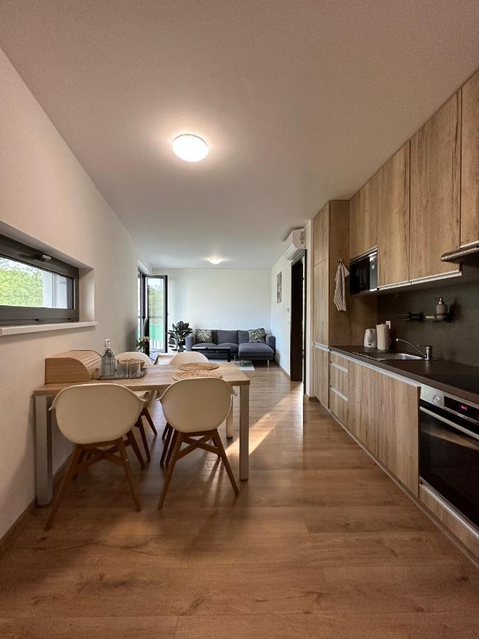 Ota-Group Luxury Selection Apartman Pozsony Kültér fotó